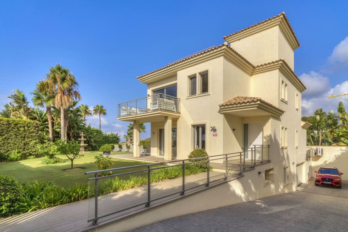 5 soveværelse Villa til salg i Costabella - € 3.950.000 (Ref: 8887970)