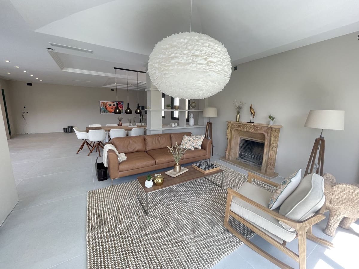 7 sovrum Villa till salu i Elviria med pool - 3 790 000 € (Ref: 8887971)