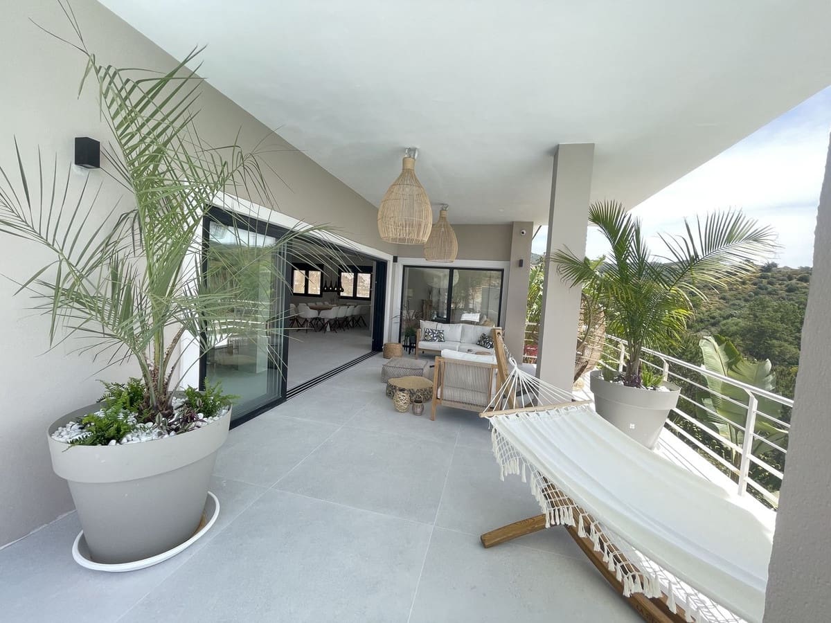 7 sovrum Villa till salu i Elviria med pool - 3 790 000 € (Ref: 8887971)