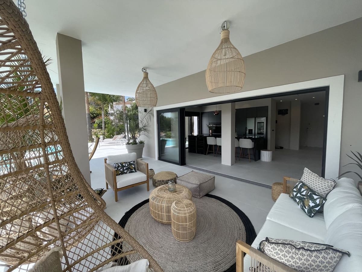 7 sovrum Villa till salu i Elviria med pool - 3 790 000 € (Ref: 8887971)