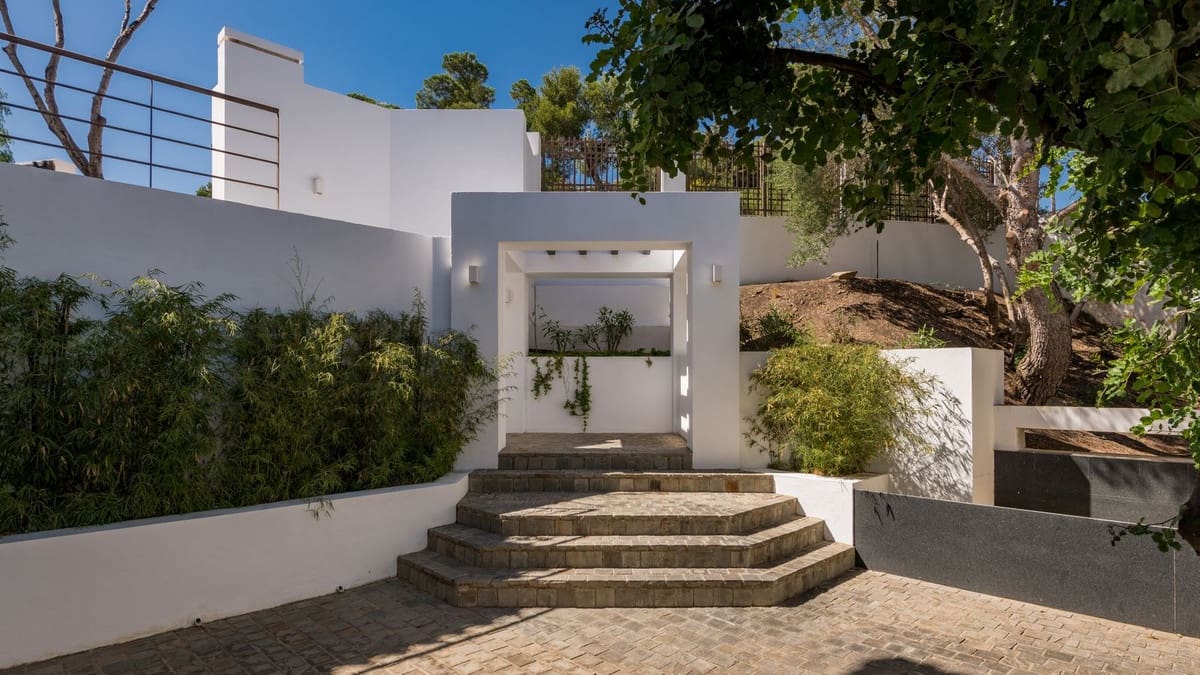 5 sovrum Villa till salu i Los Monteros - 2 950 000 € (Ref: 8887975)