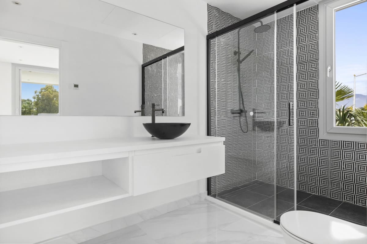 5 soverom Villa til salgs i San Pedro de Alcantara - € 2 950 000 (Ref: 8887978)