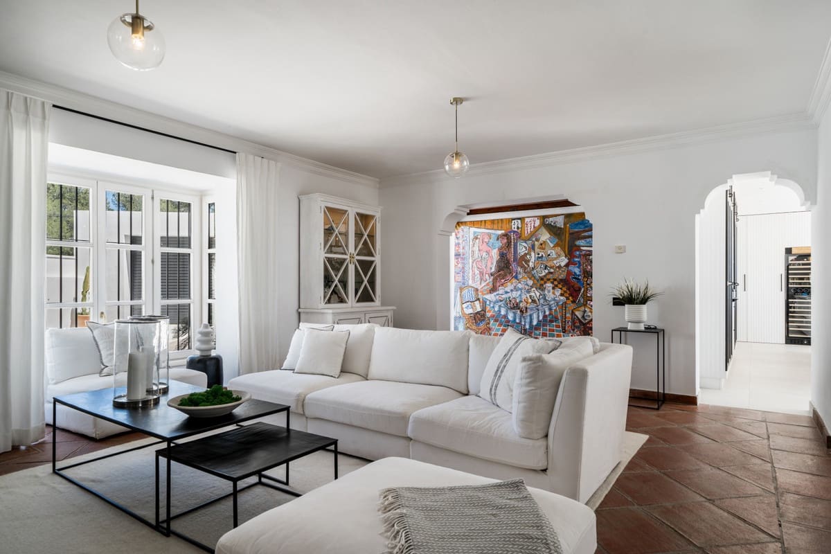 4 slaapkamer Villa te koop in Benahavis met zwembad - € 2.250.000 (Ref: 8887980)
