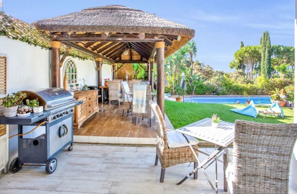 6 chambre Villa/Maison à vendre à Marbesa - 2 150 000 € (Ref: 8887985)