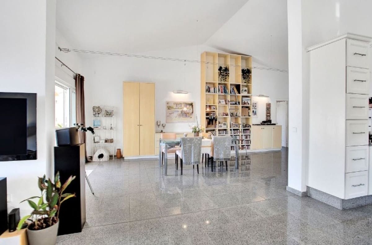 6 chambre Villa/Maison à vendre à Marbesa - 2 150 000 € (Ref: 8887985)