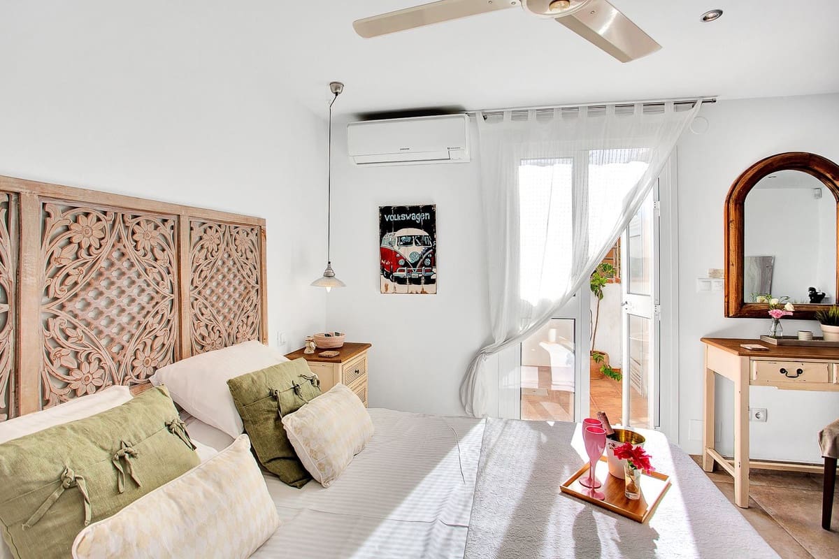 6 chambre Villa/Maison à vendre à Marbesa - 2 150 000 € (Ref: 8887985)