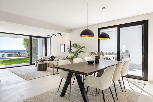 4 soveværelse Villa til salg i Benalmadena Costa, Benalmádena - € 1.295.000 (Ref: 8888008)