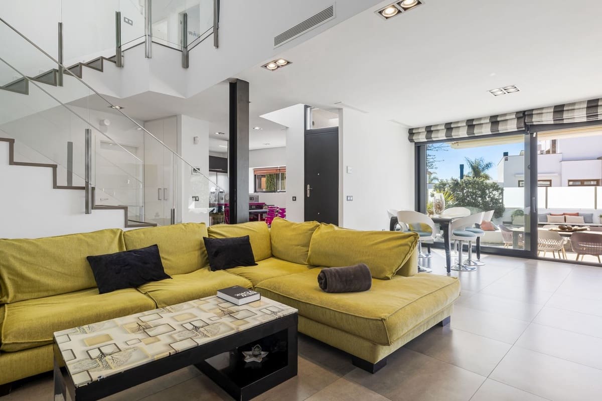 4 soveværelse Villa til salg i La Sierrezuela - € 795.000 (Ref: 8888014)