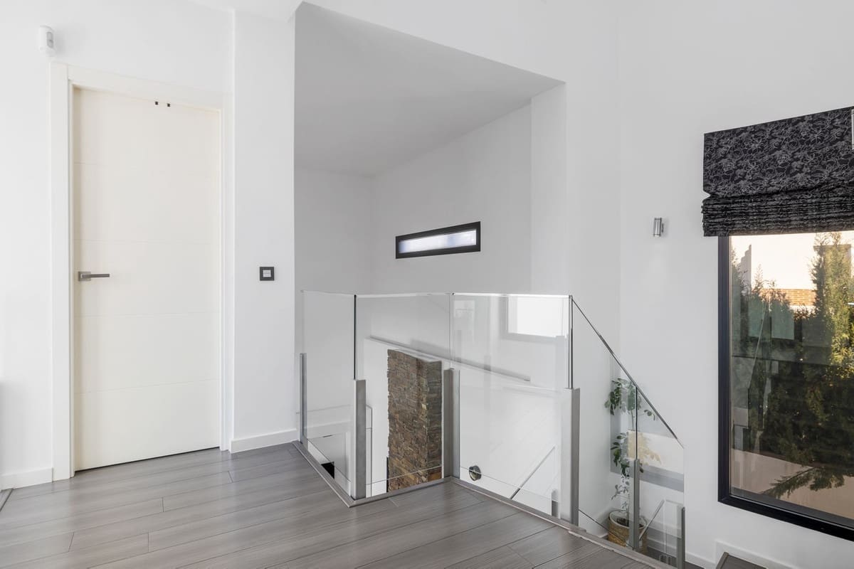 4 soveværelse Villa til salg i La Sierrezuela - € 795.000 (Ref: 8888014)