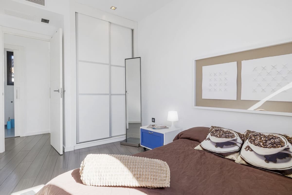 4 soveværelse Villa til salg i La Sierrezuela - € 795.000 (Ref: 8888014)