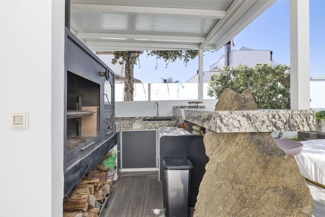 4 soverom Villa til salgs i La Sierrezuela, Mijas - € 795 000 (Ref: 8888014)