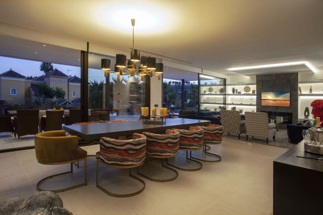 7 sypialnia Willa na sprzedaż w Puerto Banus, Marbella - 4 995 000 € (Ref: 8888020)