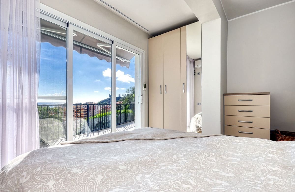 3 soverom Villa til salgs i Fuengirola med svømmebasseng garasje - € 999 999 (Ref: 8888031)