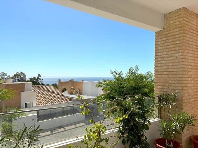 4 sovrum Villa till salu i Puerto Marina, Benalmádena - 935 000 € (Ref: 8888058)