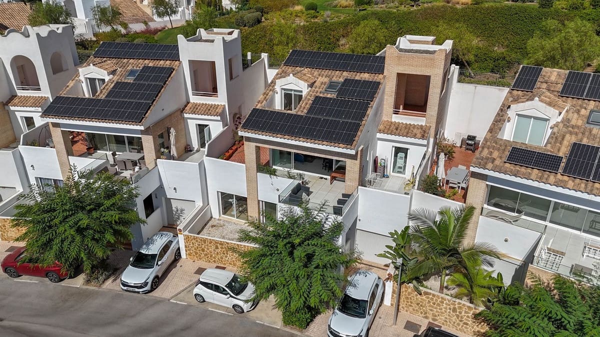 4 soveværelse Villa til salg i Benalmadena - € 935.000 (Ref: 8888058)