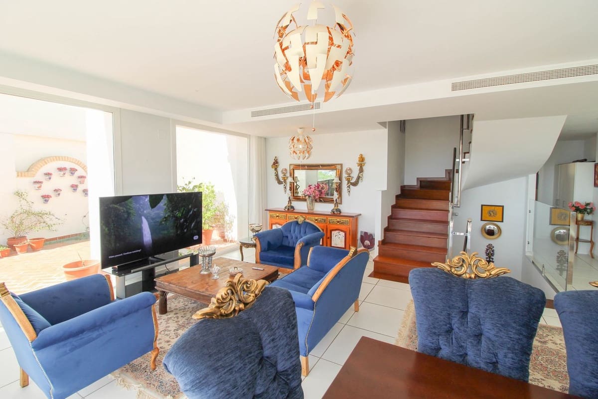 4 soveværelse Villa til salg i Benalmadena - € 935.000 (Ref: 8888058)