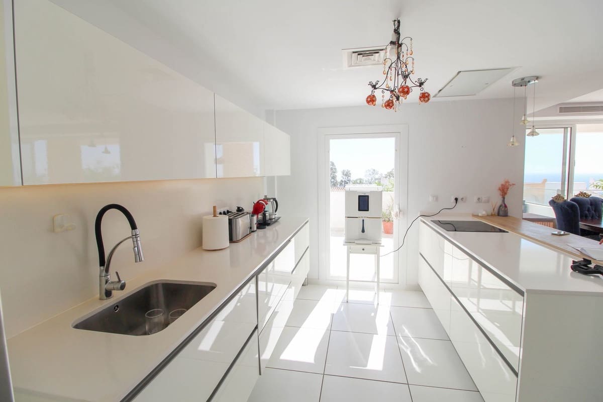 4 soveværelse Villa til salg i Benalmadena - € 935.000 (Ref: 8888058)