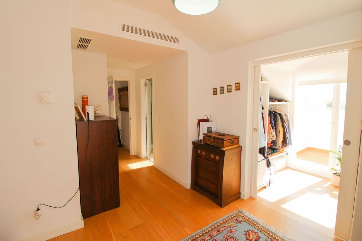 4 soveværelse Villa til salg i Benalmadena - € 935.000 (Ref: 8888058)