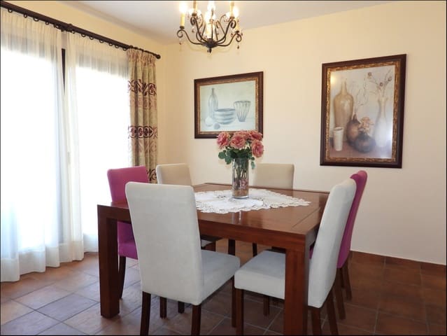 5 bedroom Semi-detached Villa for sale in La Duquesa / Puerto de la Duquesa, Manilva - € 950,000 (Ref: 8888061)