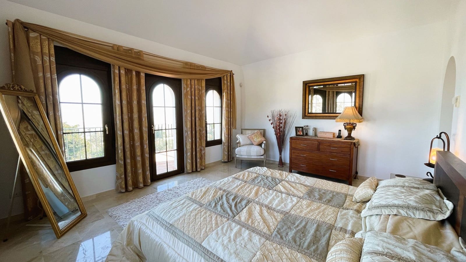 4 soveværelse Villa til salg i Alhaurin el Grande - € 995.000 (Ref: 8888063)