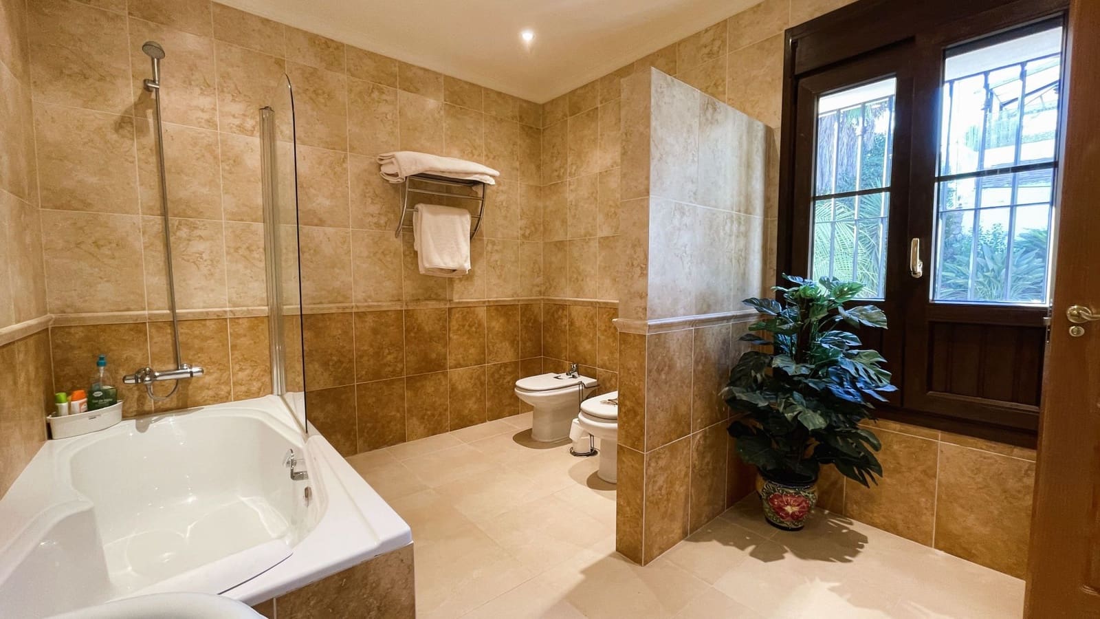 4 soveværelse Villa til salg i Alhaurin el Grande - € 995.000 (Ref: 8888063)