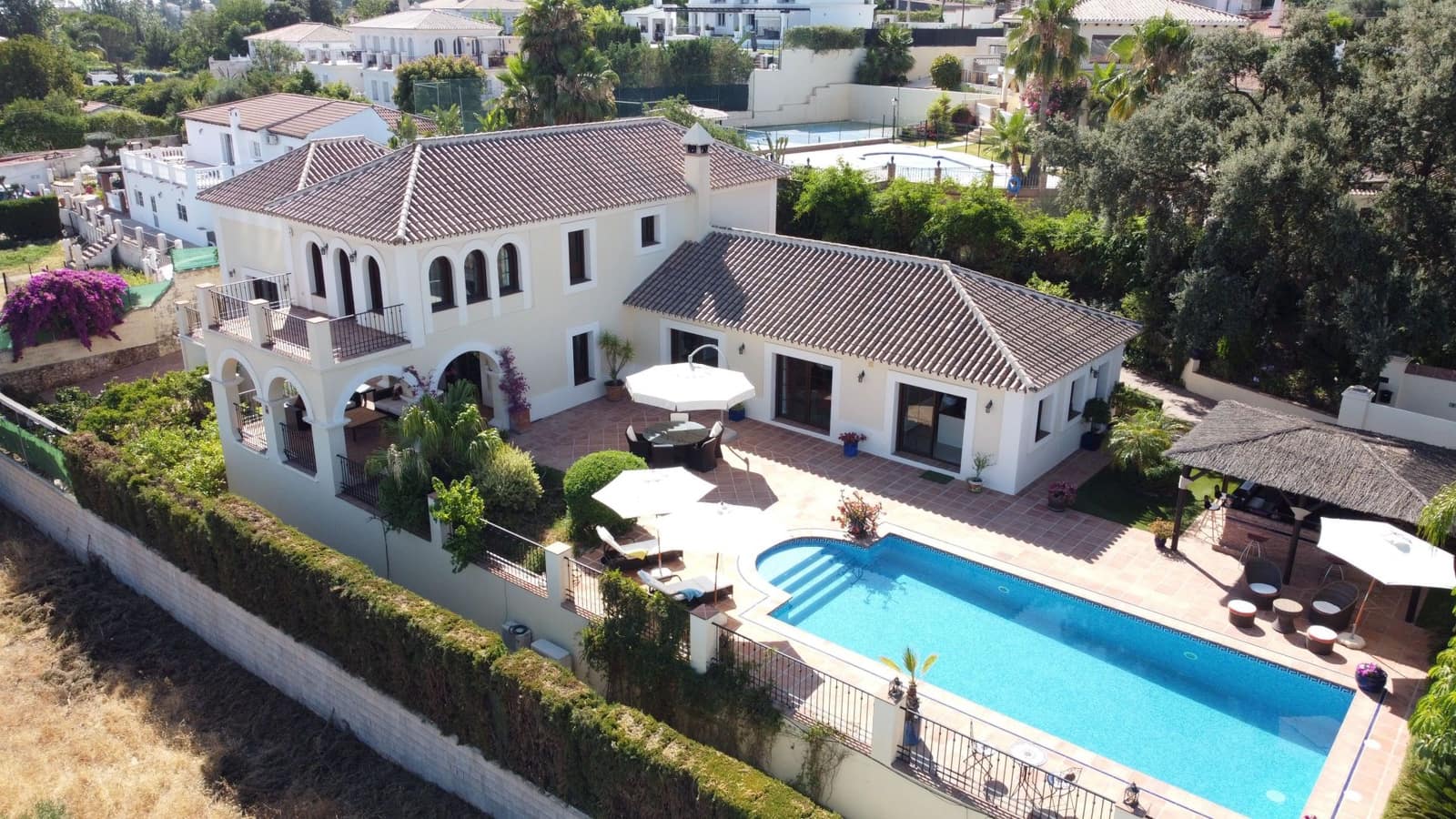 4 soveværelse Villa til salg i Alhaurin el Grande - € 995.000 (Ref: 8888063)