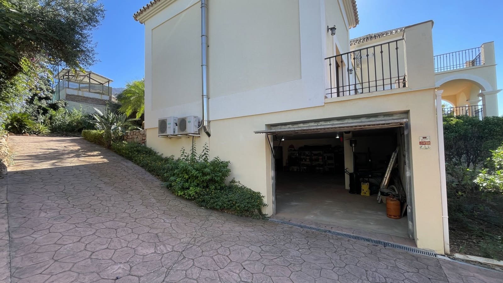 4 soveværelse Villa til salg i Alhaurin el Grande - € 995.000 (Ref: 8888063)