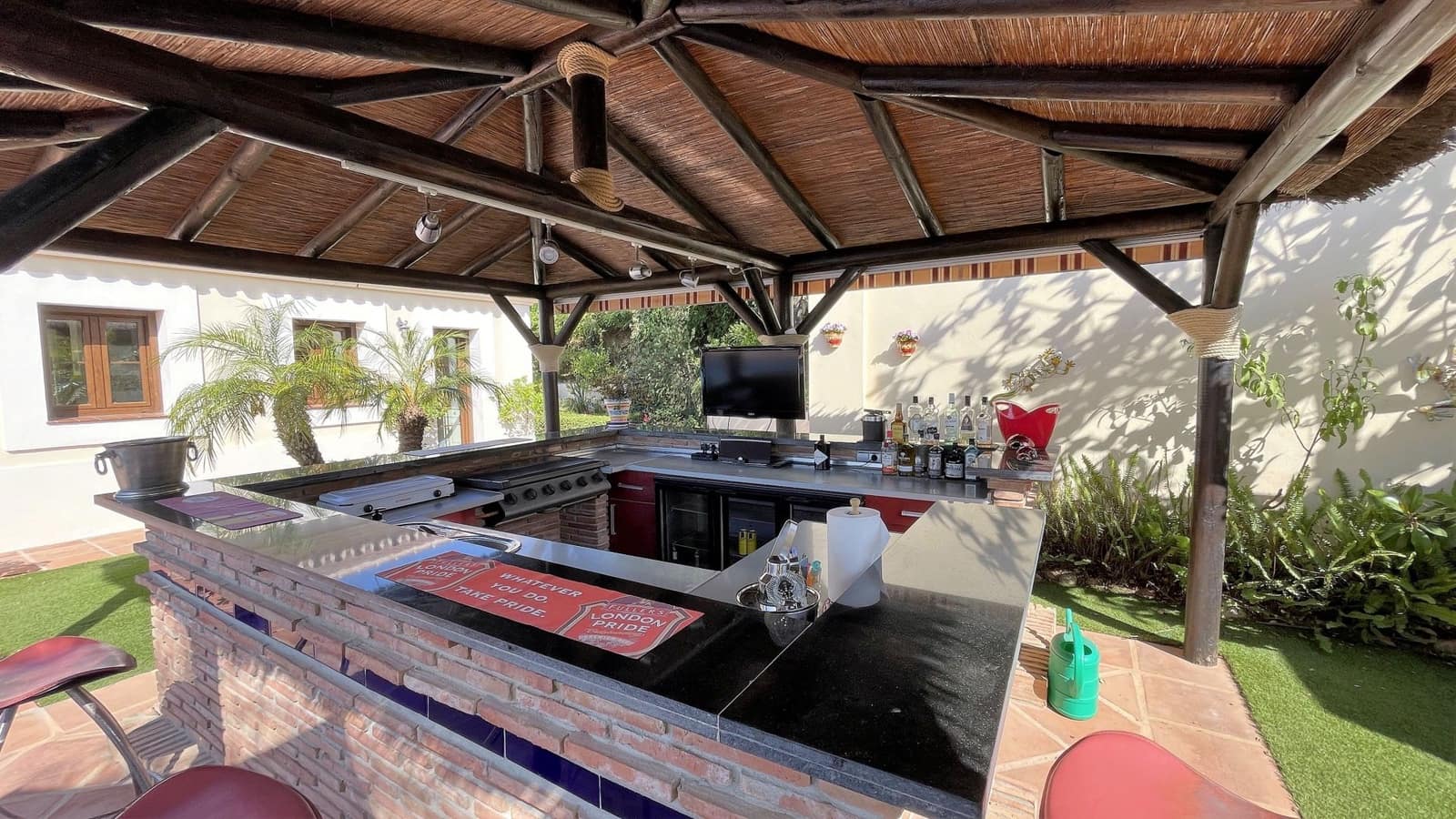 4 soveværelse Villa til salg i Alhaurin el Grande - € 995.000 (Ref: 8888063)