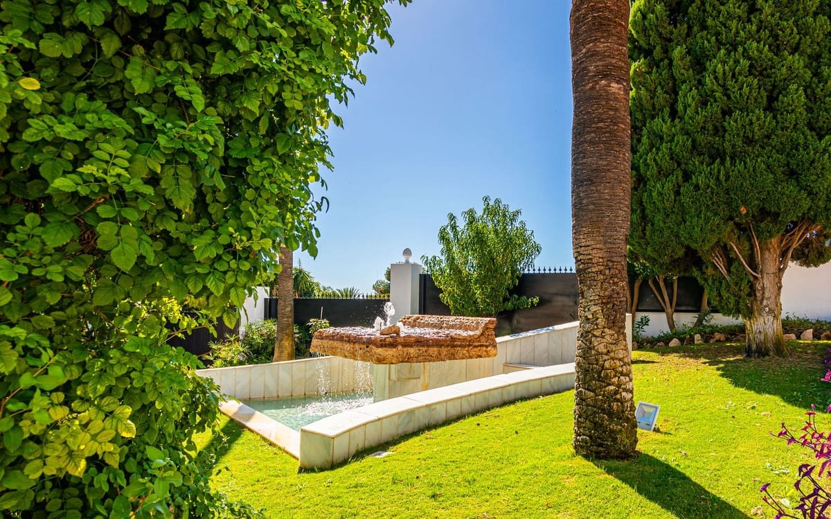 8 sypialnia Willa na sprzedaż w Benalmadena z garażem - 8 000 000 € (Ref: 8888090)