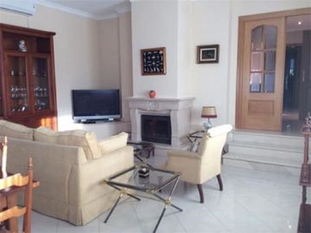 6 soverom Villa til salgs i Torremolinos - € 1 065 000 (Ref: 8888091)