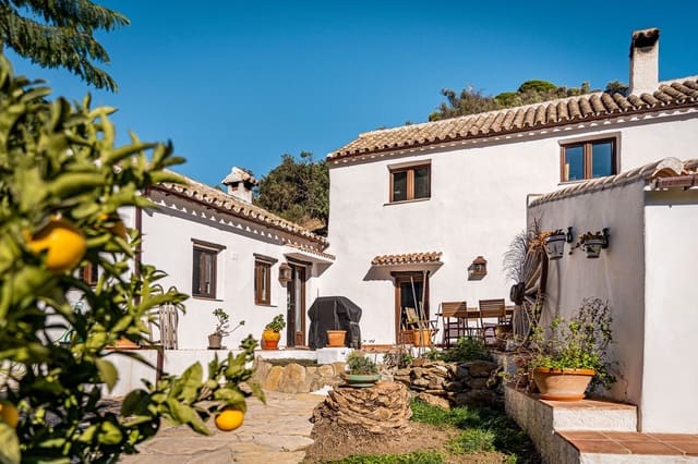 3 quarto Quinta/Casa Rural para venda em Casares Pueblo, Casares com piscina garagem - 775 000 € (Ref: 8888100)