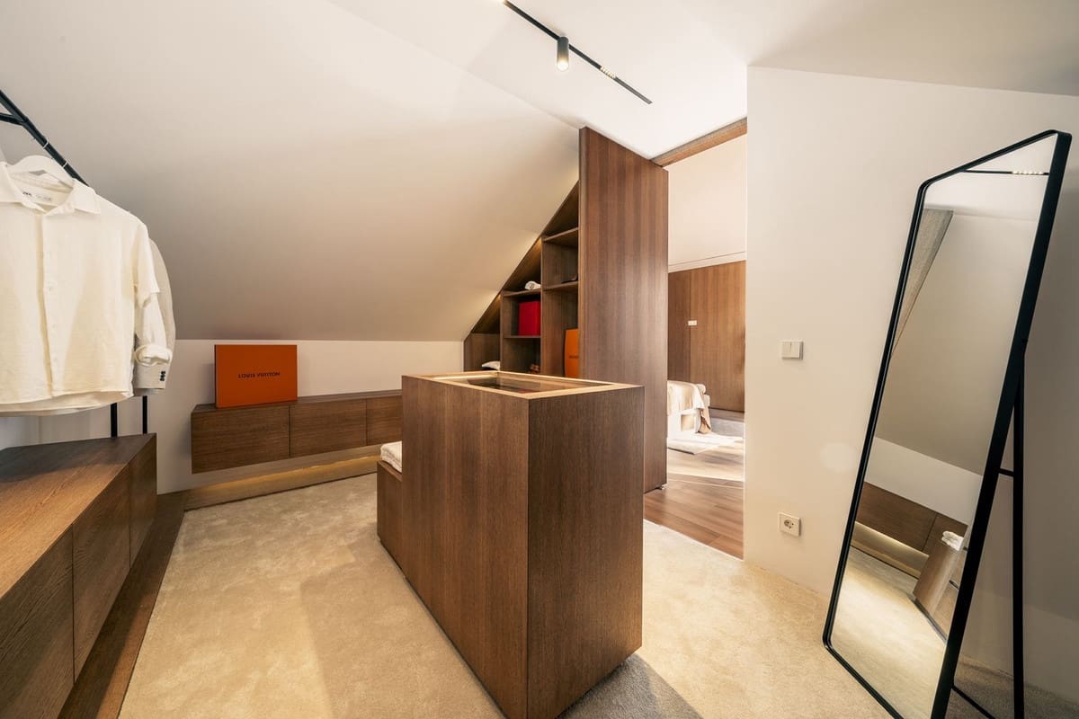 4 quarto Casa em Banda para venda em Nueva Andalucia com garagem - 2 250 000 € (Ref: 8888109)