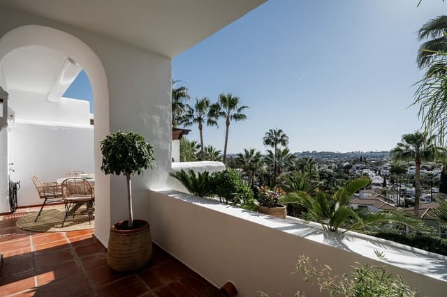 3 chambre Appartement à vendre à Los Naranjos, Marbella - 795 000 € (Ref: 8888115)