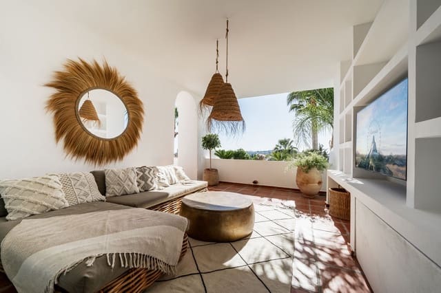 3 chambre Appartement à vendre à Los Naranjos, Marbella - 795 000 € (Ref: 8888115)