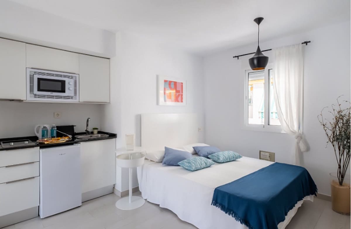 6 sypialnia Dom na sprzedaż w Marbella - 1 250 000 € (Ref: 8888117)