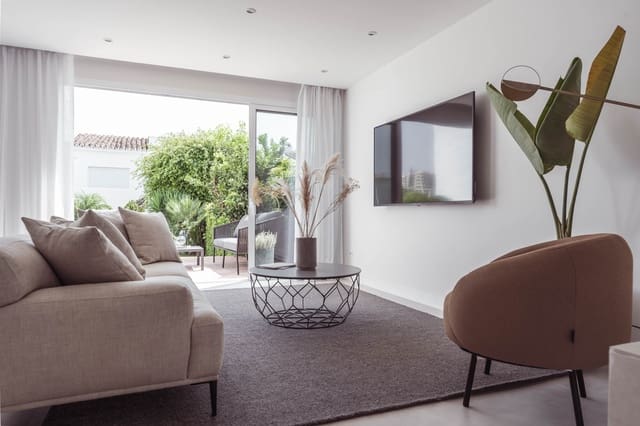 3 makuuhuone Omakotitalo myytävänä paikassa Los Naranjos, Marbella - 895 000 € (Ref: 8888118)