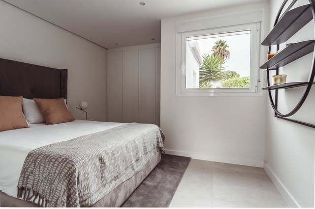 3 soveværelse Byhus til salg i Los Naranjos, Marbella - € 895.000 (Ref: 8888118)