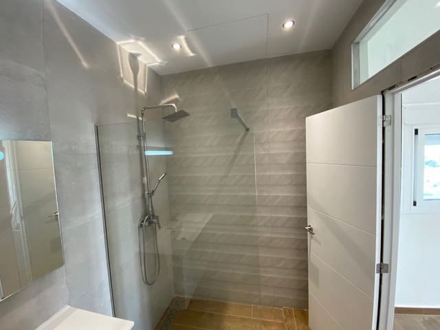 3 chambre Penthouse à vendre à Zona Calvario, Estepona - 739 000 € (Ref: 8888122)