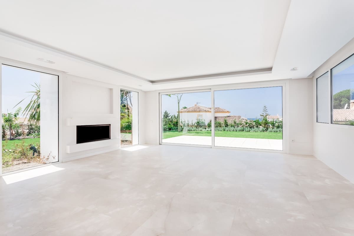 7 bedroom Villa for sale in El Rosario - € 3,950,000 (Ref: 8888123)