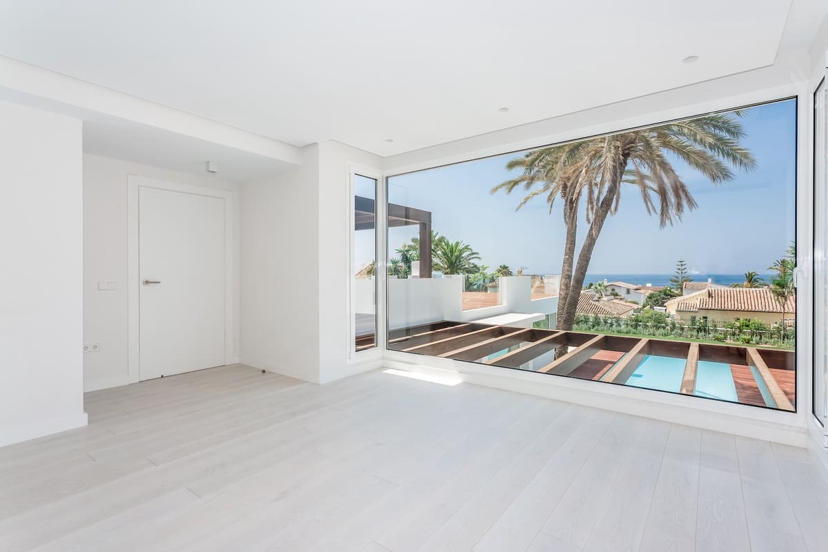 7 bedroom Villa for sale in El Rosario - € 3,950,000 (Ref: 8888123)