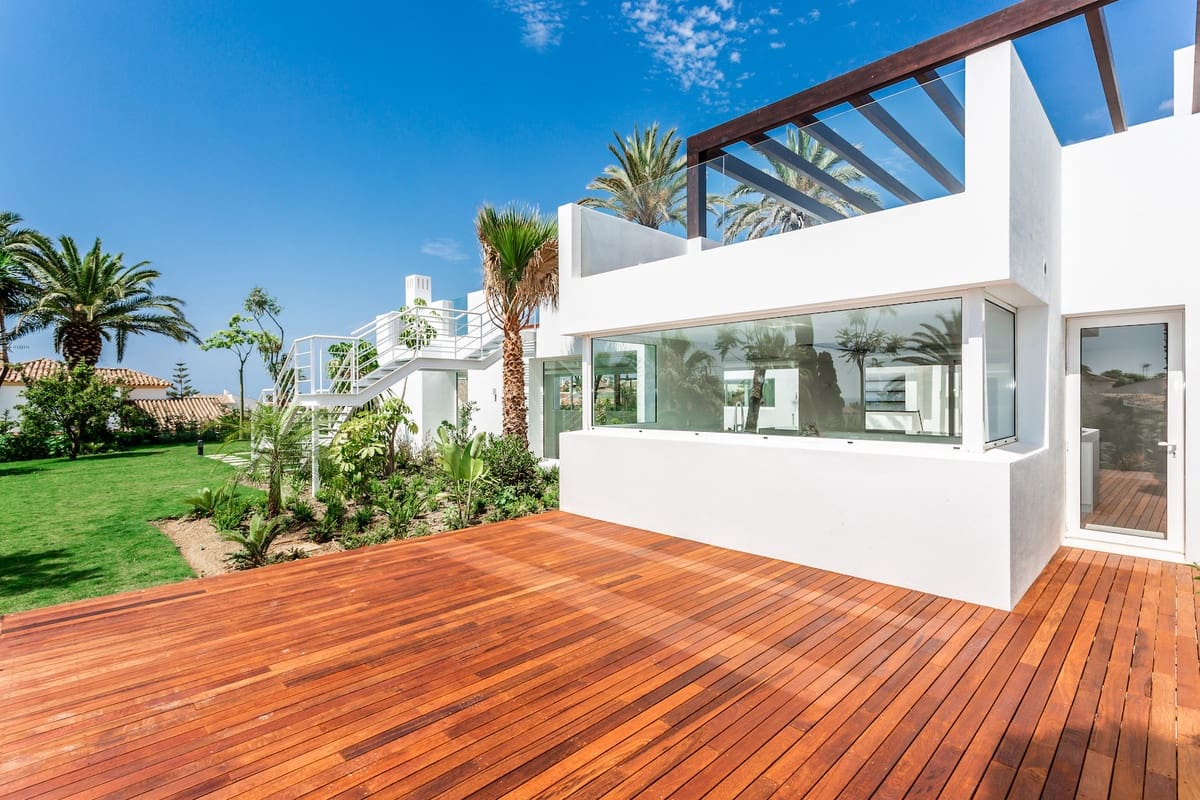 7 bedroom Villa for sale in El Rosario - € 3,950,000 (Ref: 8888123)