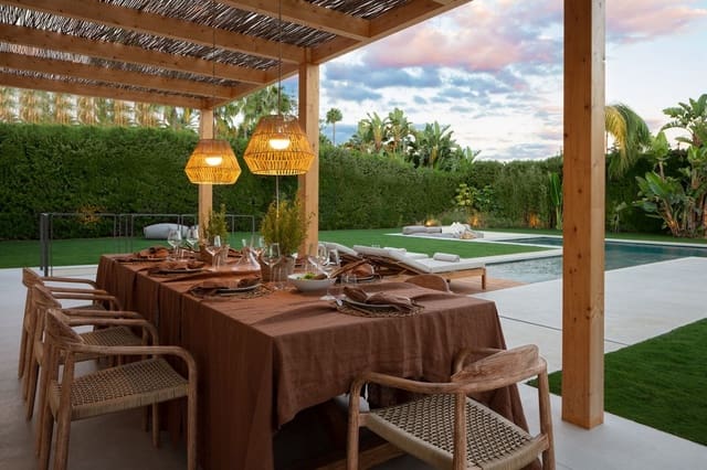 5 sypialnia Willa na sprzedaż w Las Brisas, Marbella - 3 795 000 € (Ref: 8888126)