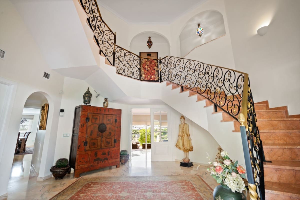 6 Zimmer Villa zu verkaufen in Benahavis - 3.400.000 € (Ref: 8888129)