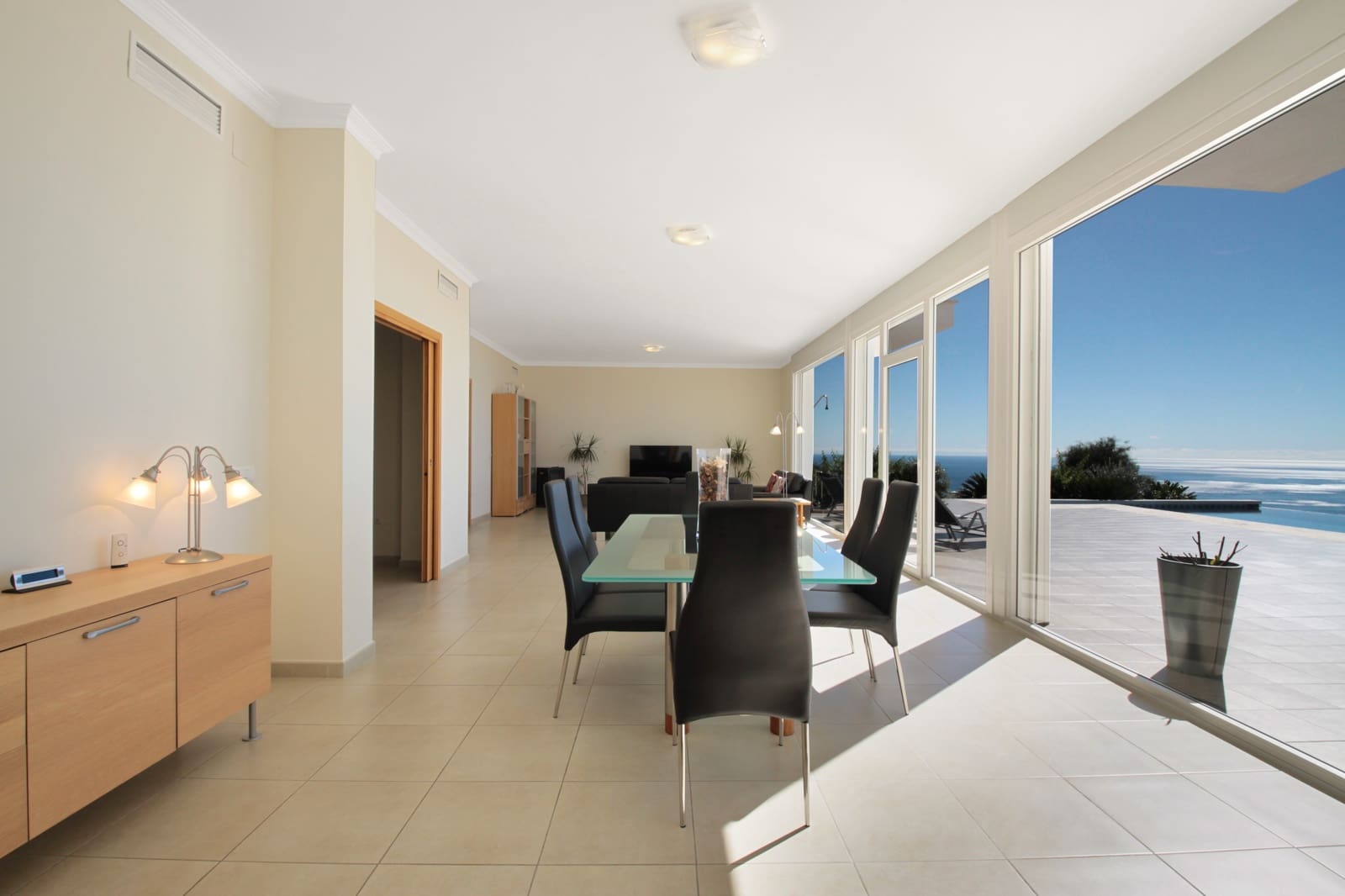 5 slaapkamer Villa te koop in Los Monteros - € 2.380.000 (Ref: 8888135)