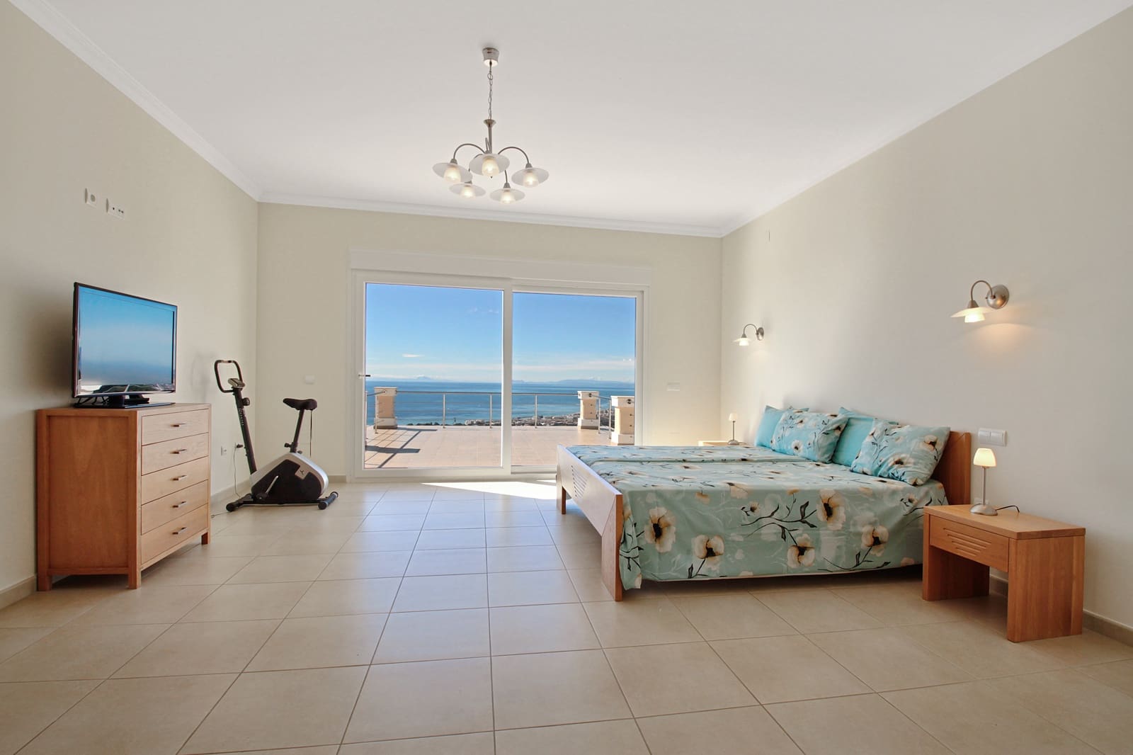 5 slaapkamer Villa te koop in Los Monteros - € 2.380.000 (Ref: 8888135)