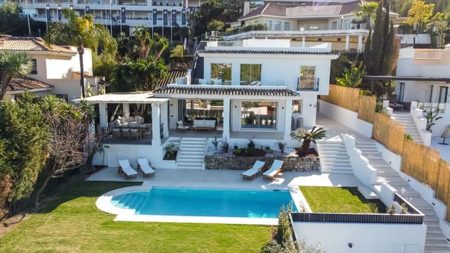 5 sypialnia Bungalow na sprzedaż w Aloha Golf, Marbella - 2 950 000 € (Ref: 8888137)