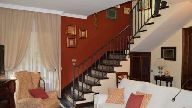 4 sypialnia Willa na sprzedaż w Alhaurín el Grande z basenem - 790 000 € (Ref: 8888141)