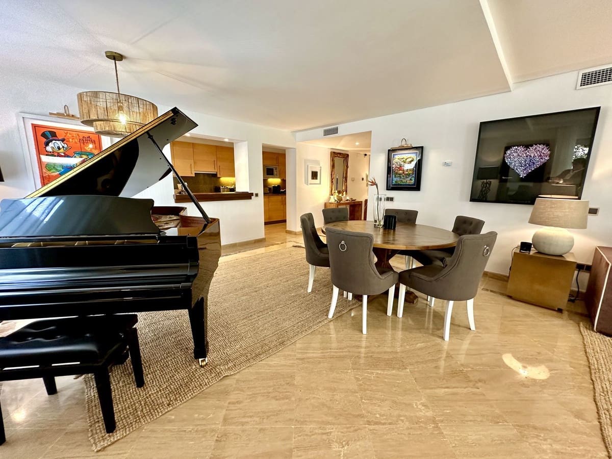 1 soveværelse Lejlighed til salg i Marbella med garage - € 695.000 (Ref: 8888146)