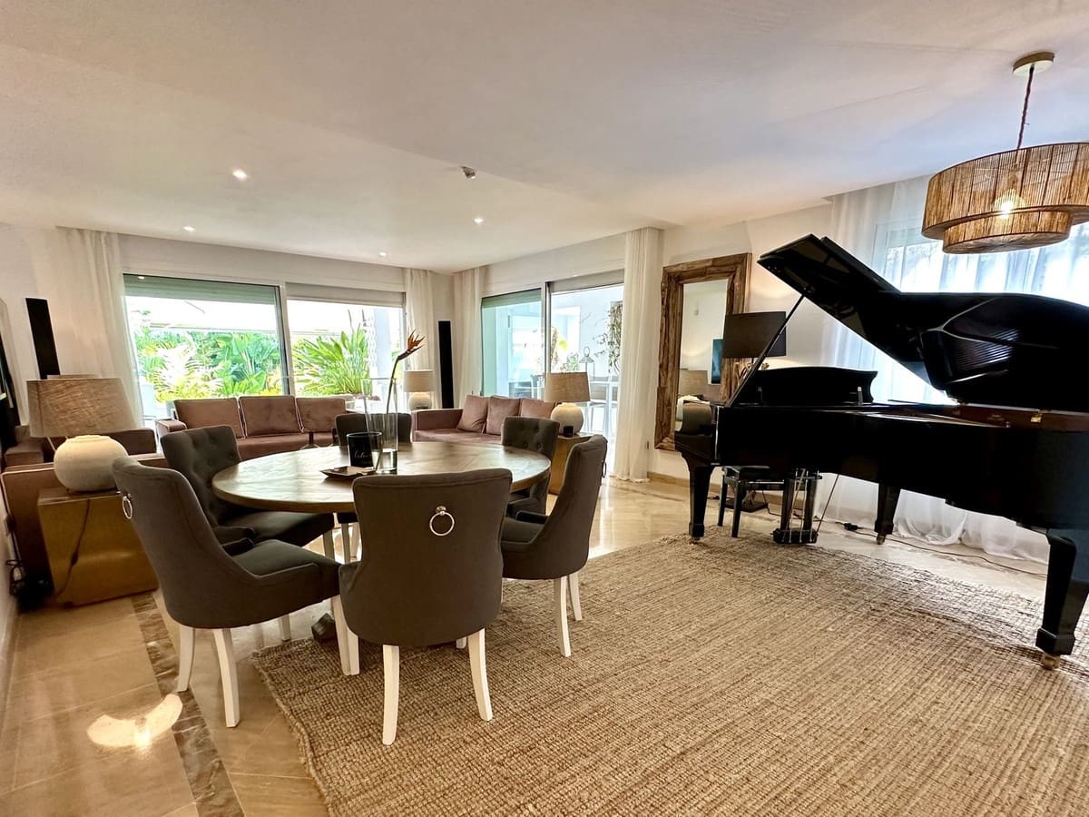 1 soveværelse Lejlighed til salg i Marbella med garage - € 695.000 (Ref: 8888146)