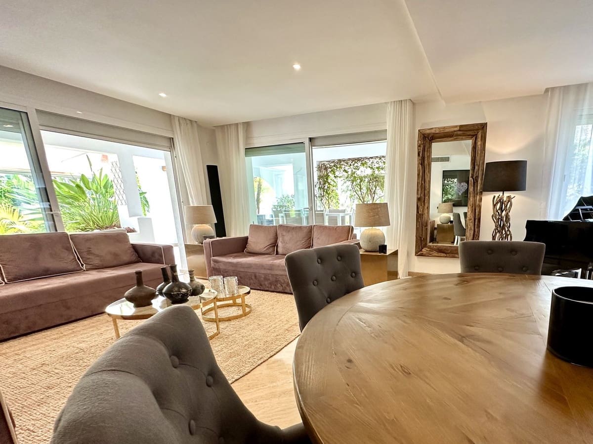 1 soveværelse Lejlighed til salg i Marbella med garage - € 695.000 (Ref: 8888146)